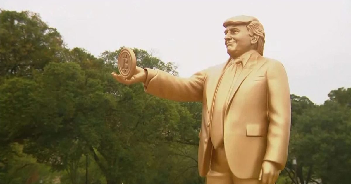 Trump Statue Bitcoin
